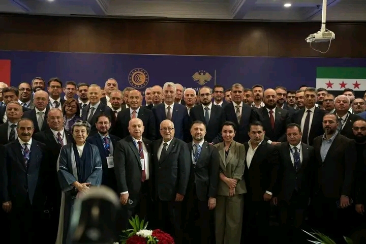 انطلاق ملتقى رجال الأعمال السوري التركي في فندق البوابات السبع بدمشق.