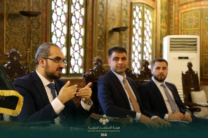 هيئة الاستثمار تبحث التعاون مع الجمعية السورية في بريطانيا