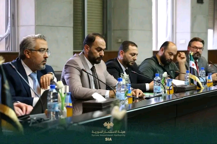 هيئة الاستثمار تبحث تطوير الاستثمار في صناعة الإسمنت
