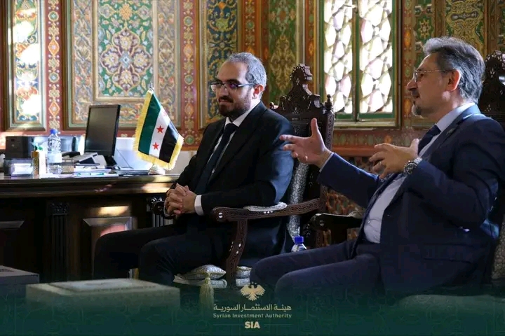 هيئة الاستثمار السورية تبحث مع شخصيات اقتصادية واستثمارية فرص التعاون والاستثمار