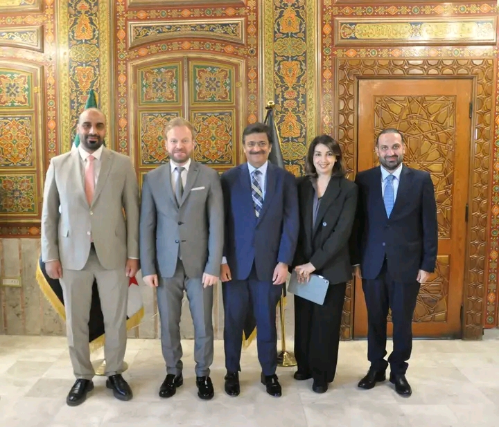 هيئة الاستثمار السورية ومؤسسة التمويل الدولية تبحثان فرص التعاون في مشاريع الطاقة والبنية التحتية 