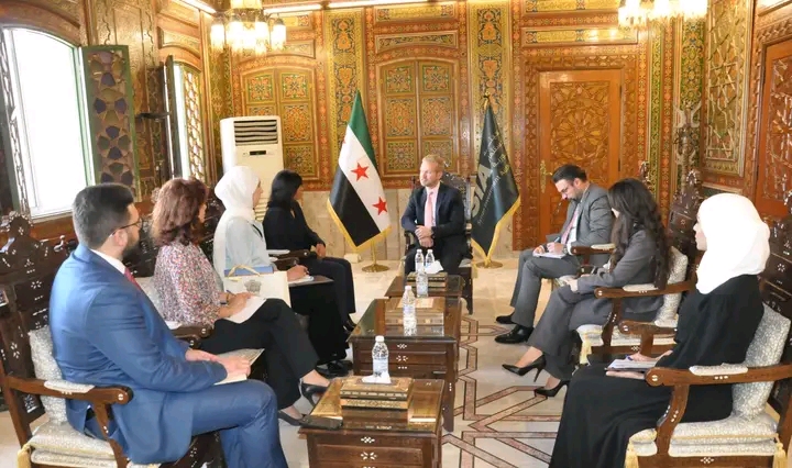رئيس هيئة الاستثمار السورية يبحث مع القائمة بأعمال السفارة الهندية آفاق تعزيز التعاون الاستثماري 