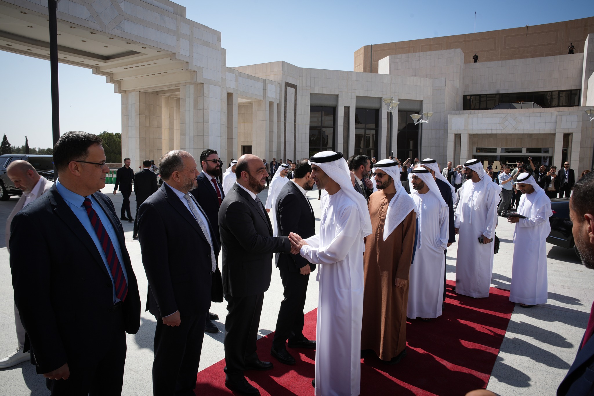 انطلاق المنتدى الاستثماري السوري الإماراتي الأول في دمشق 🇦🇪