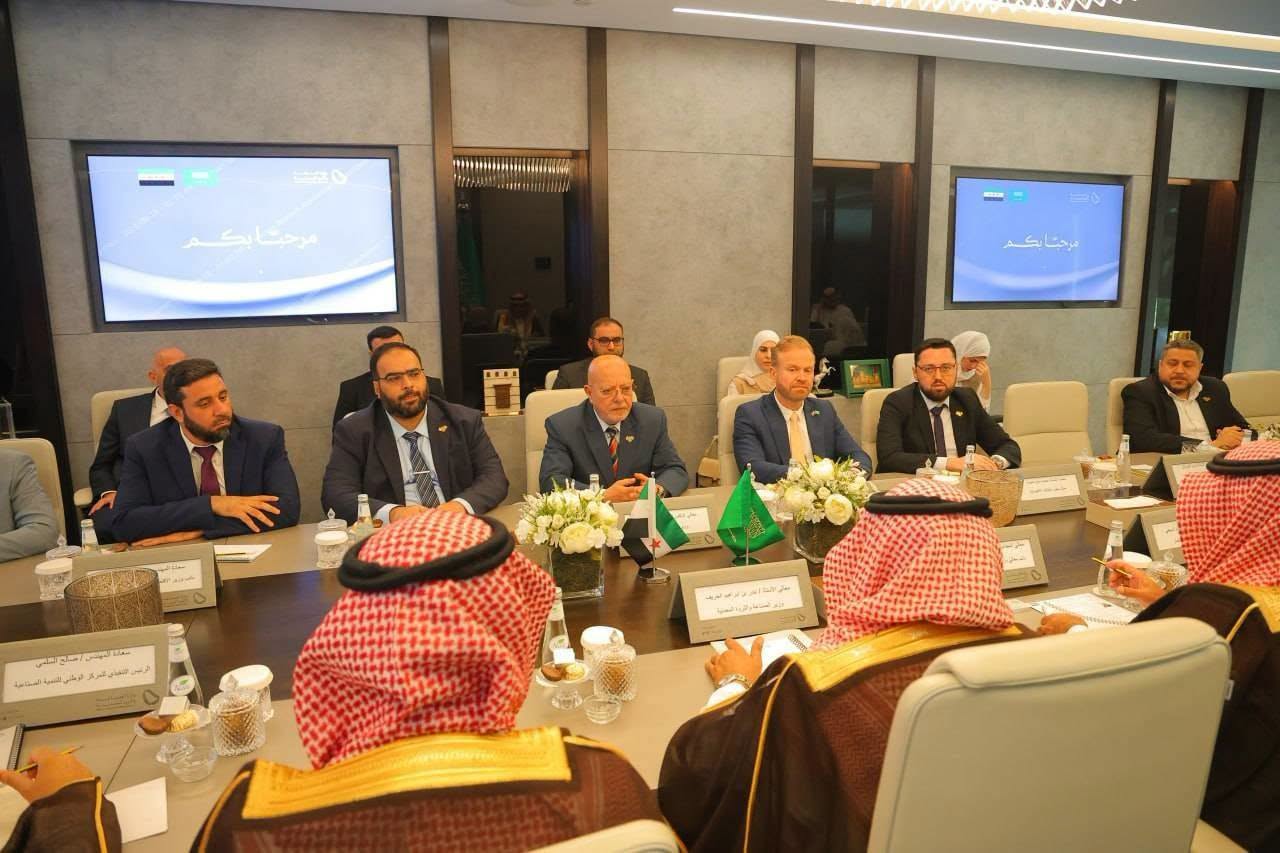 من اجتماع الرياض في عام 2025… إلى دمشق بخطوات تنفيذية في 2026، يتحول الاستثمار مع «طيران ناس» من فكرة طُرحت على طاولة الحوار إلى مسار واقعي على الأرض
