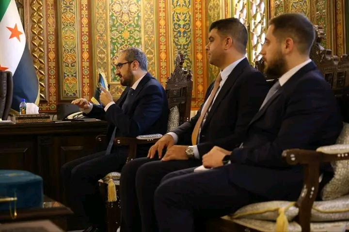 هيئة الاستثمار السورية تبحث مع القائم بالأعمال المصري فرص الاستثمار والتعاون الاقتصادي