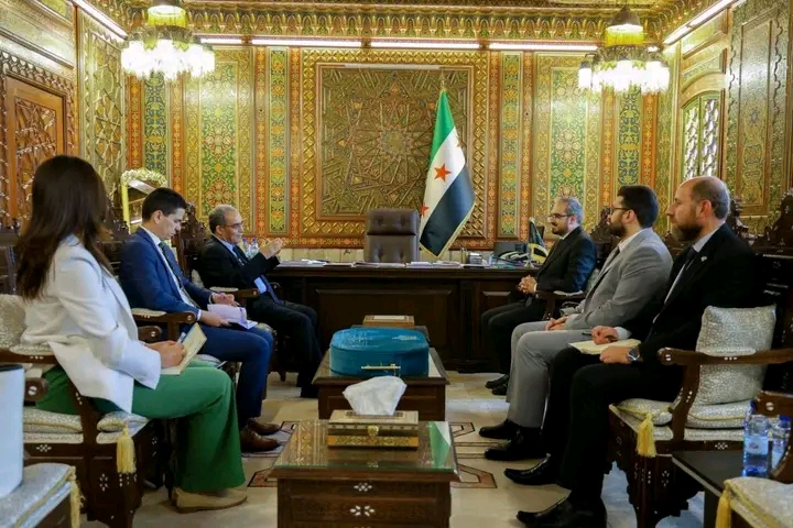 هيئة الاستثمار السورية تبحث مع السفير الجزائري آفاق تعزيز التعاون الاستثماري